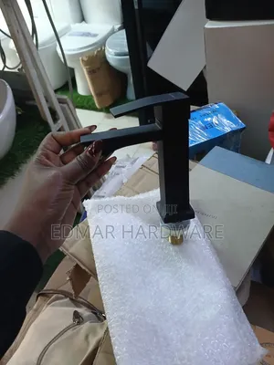 Black Pillar Tap