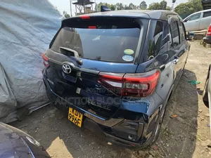 Toyota Raize 2019 Blue
