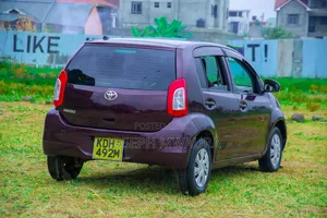Toyota Passo 2015 Maroon