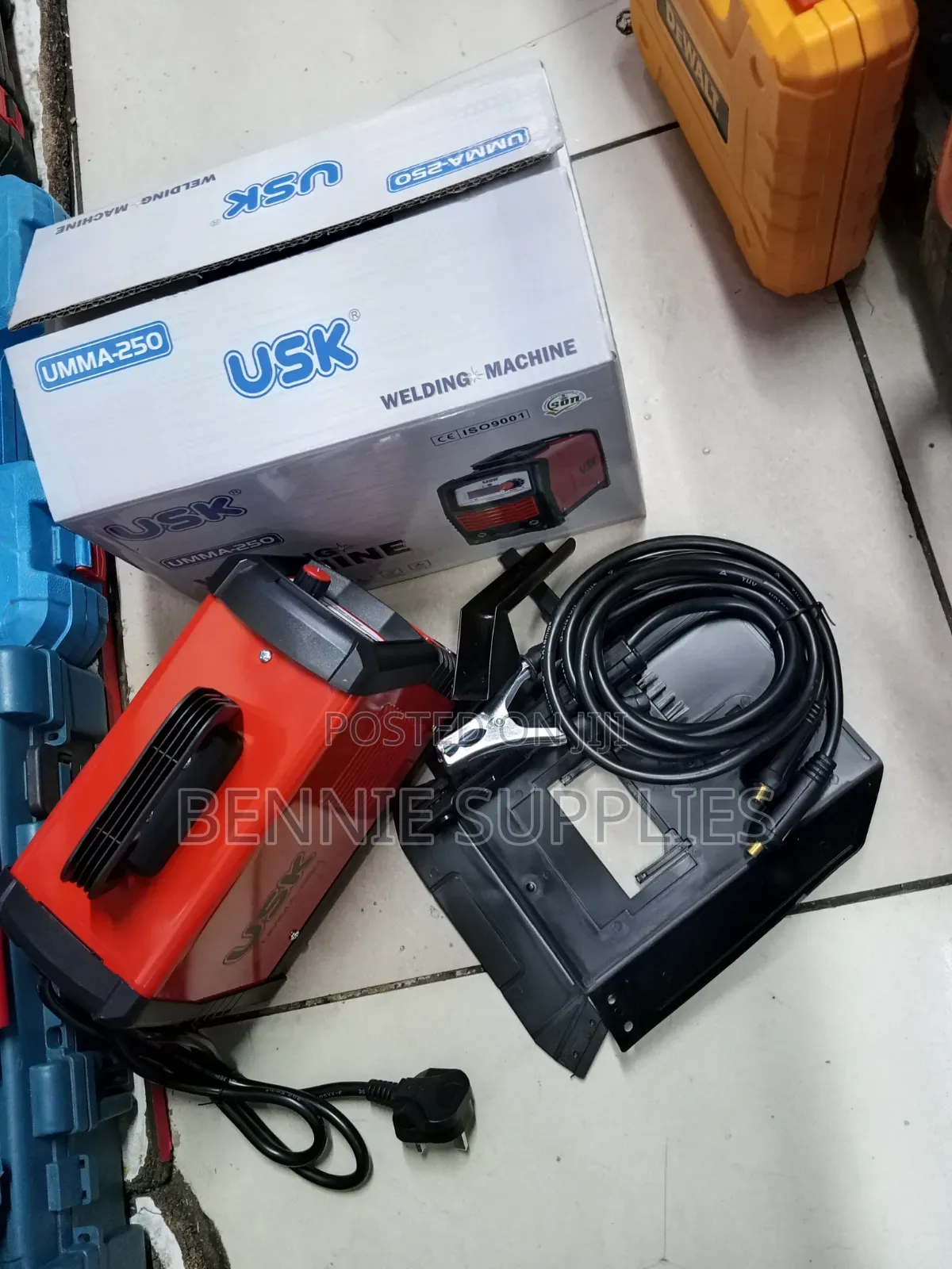 USK UMMA 250 Welding Machine