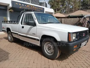 Mitsubishi L200 1966 Black