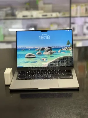 Laptop Apple MacBook Pro 2023 M3 8GB Apple M3 SSD 512GB