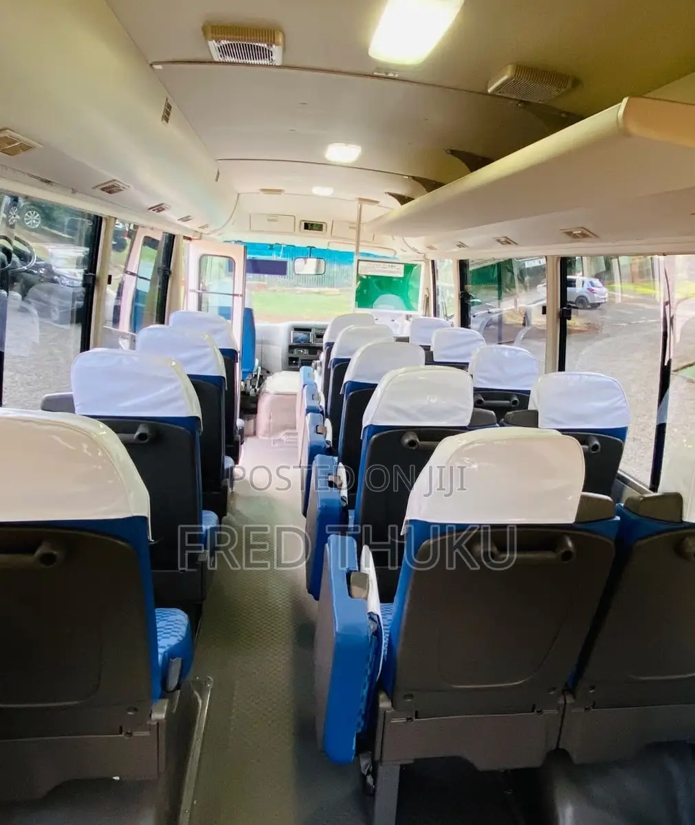 Mitsubishi Fuso Rosa 2019 White