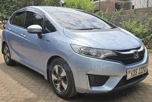 Honda Fit 2017 Silver