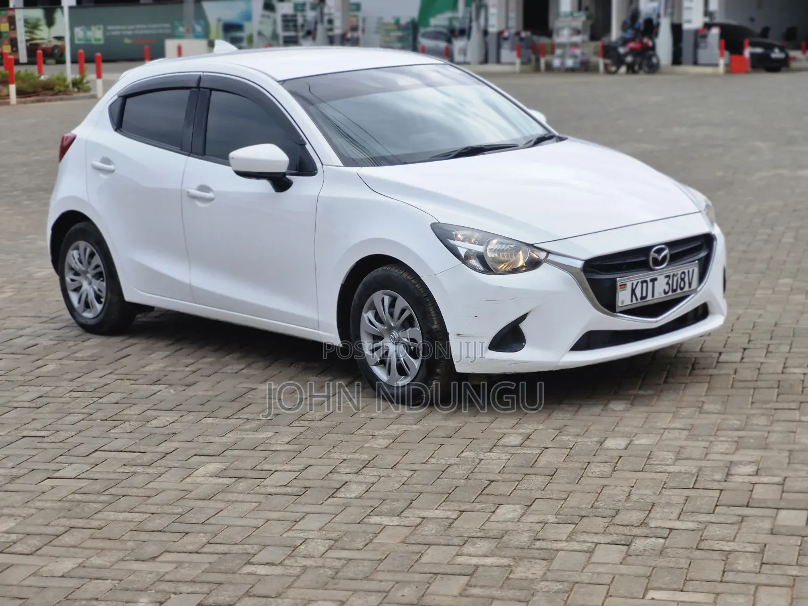 Mazda Demio 2018 White