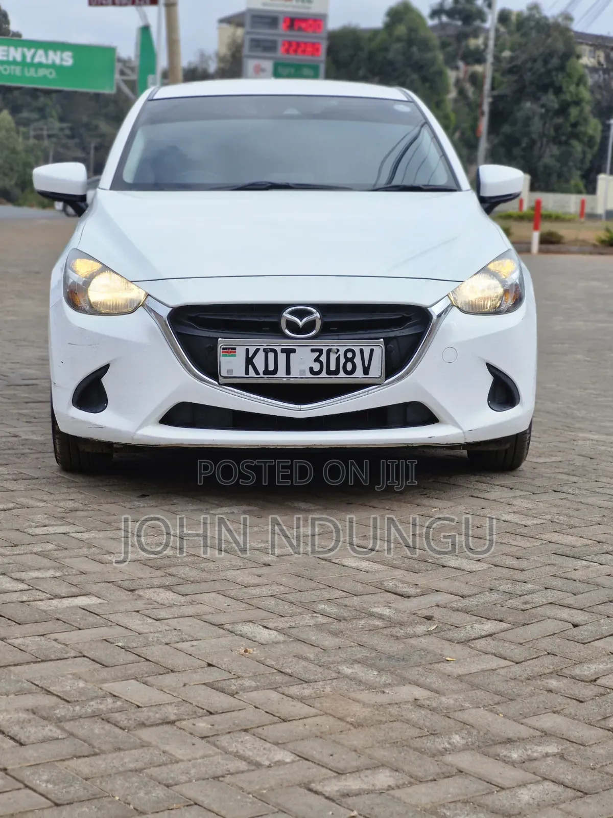 Mazda Demio 2018 White