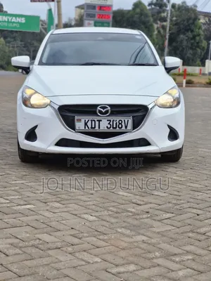Mazda Demio 2018 White