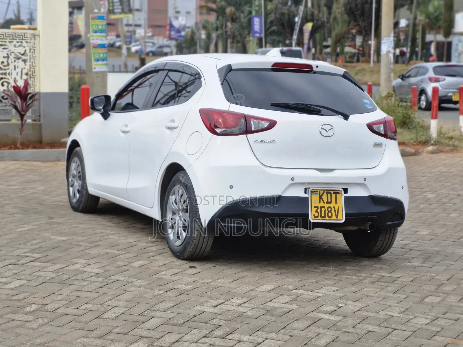 Mazda Demio 2018 White