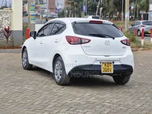 Mazda Demio 2018 White
