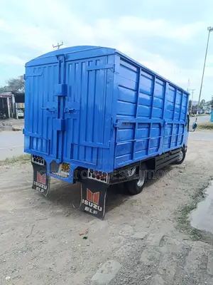 Truckcar Isuzu