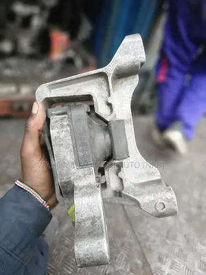Engine Mount Mazda Premacy