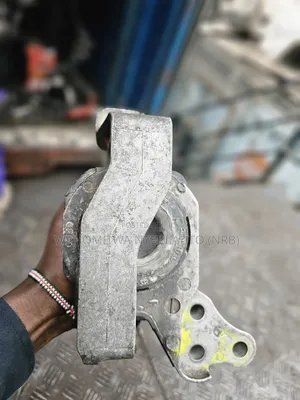 Engine Mount Mazda Premacy