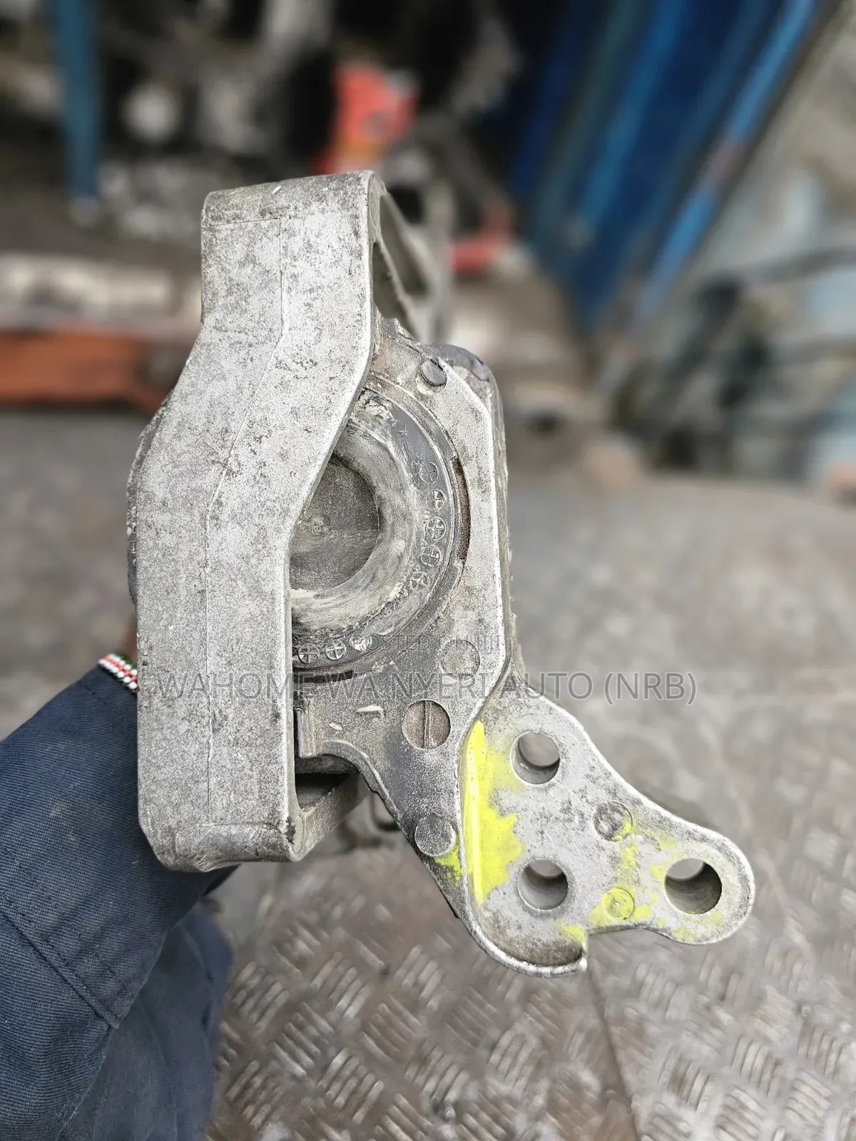 Engine Mount Mazda Premacy