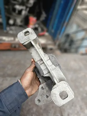 Engine Mount Mazda Premacy