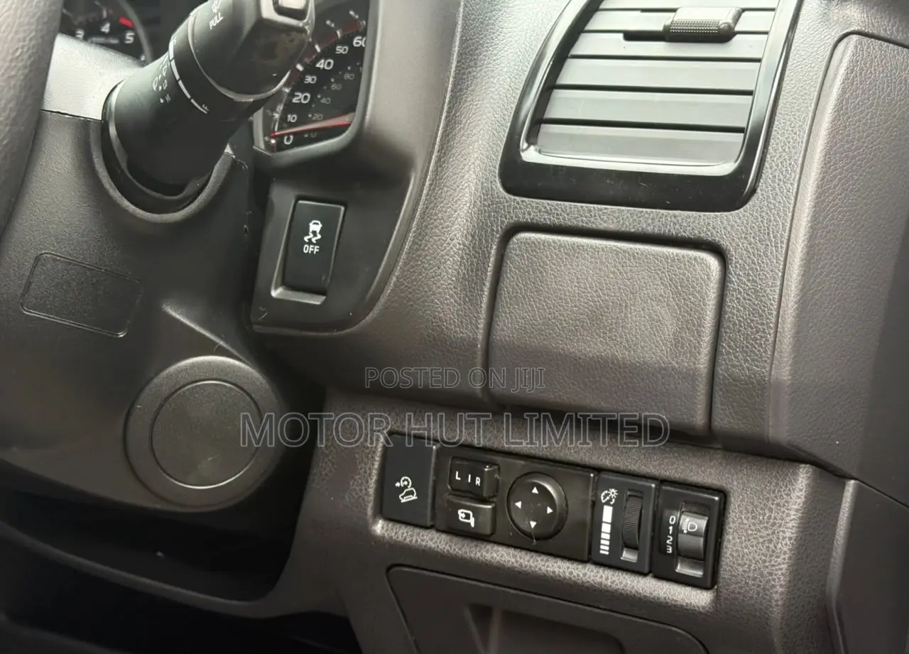 Isuzu D-MAX 2018 Gray