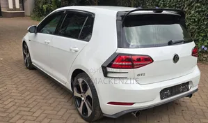 Volkswagen Golf 2015 White
