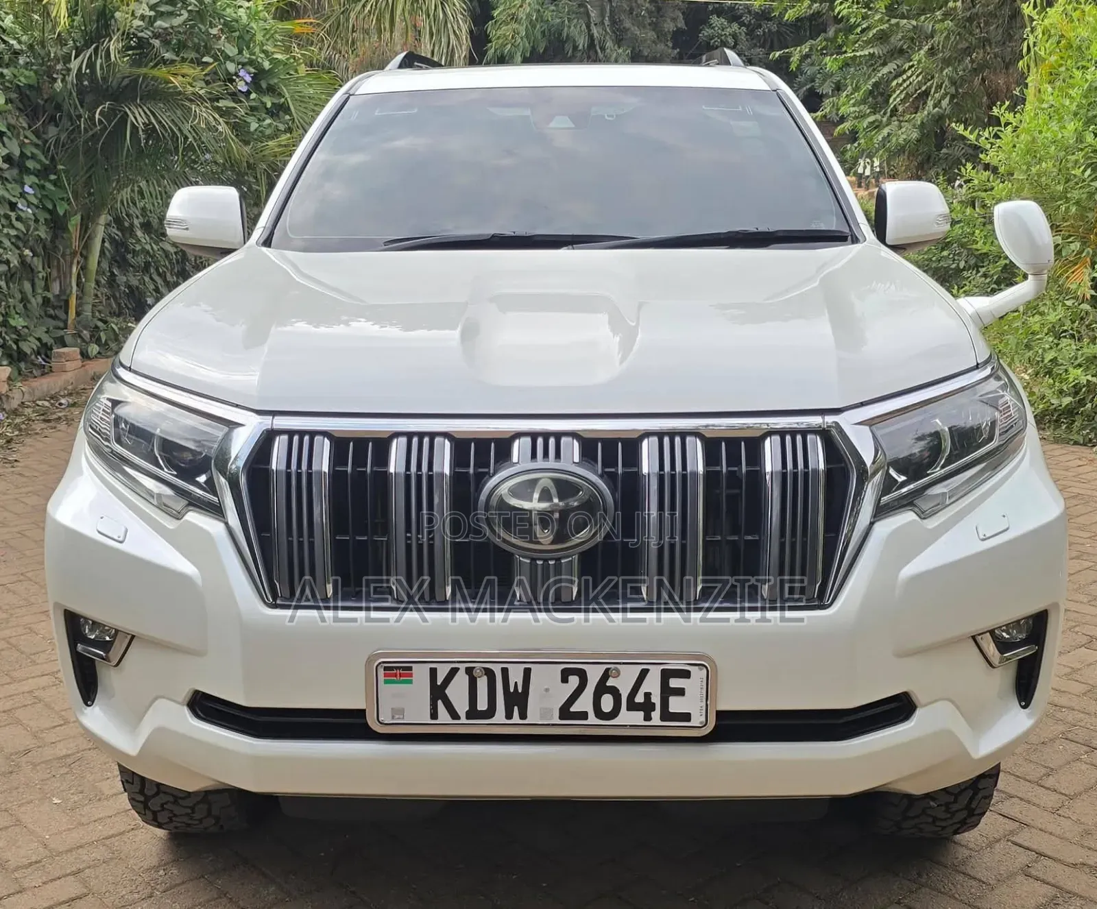 Toyota Land Cruiser Prado 2018 White