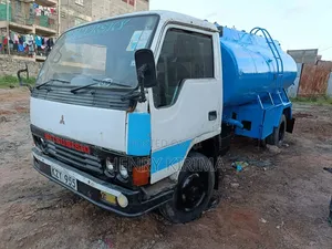 Mitsubishi Fuso Canter 1989 Blue