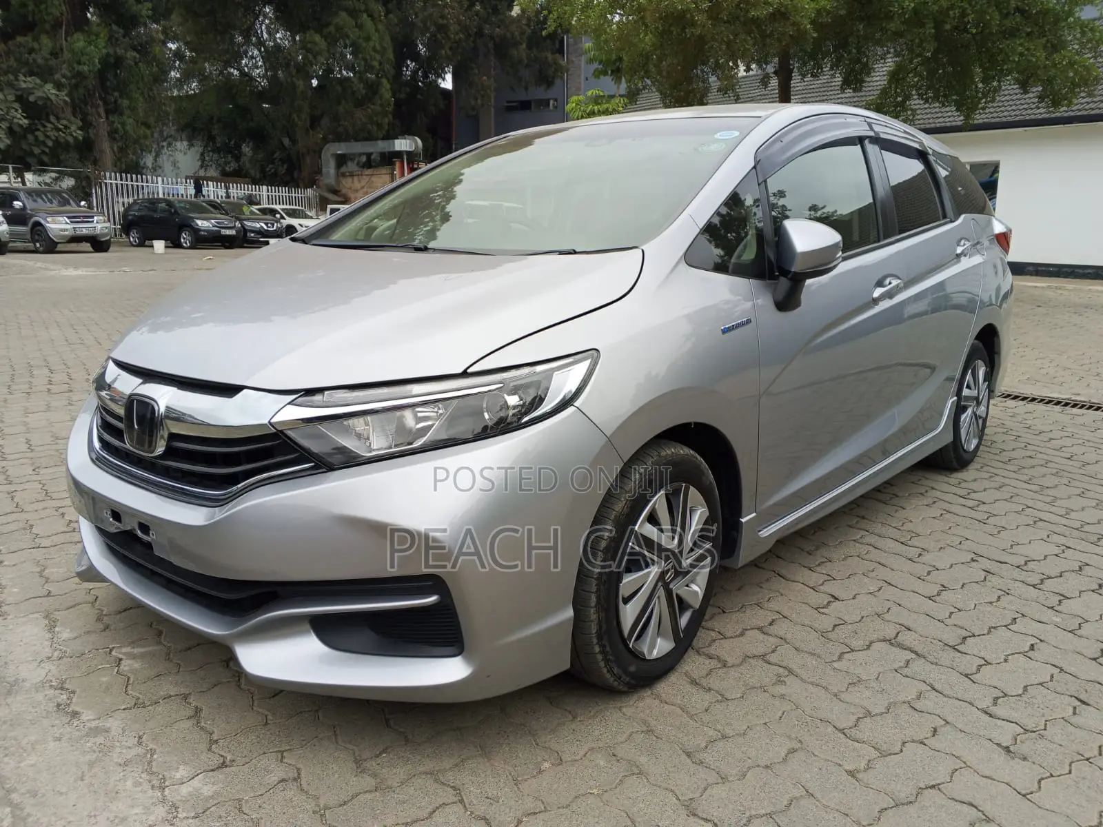 Honda Shuttle 2019 Silver