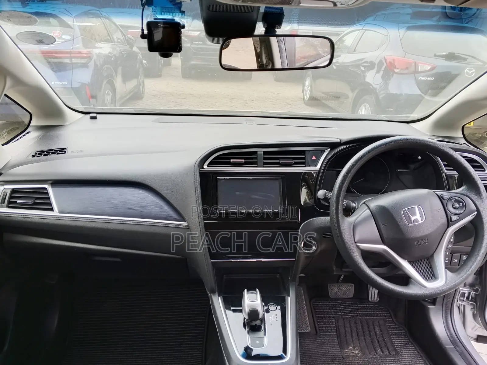 Honda Shuttle 2019 Silver