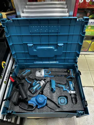 Makita 19.8v 6 in 1 Cordless Combo Kit + Accessories Set