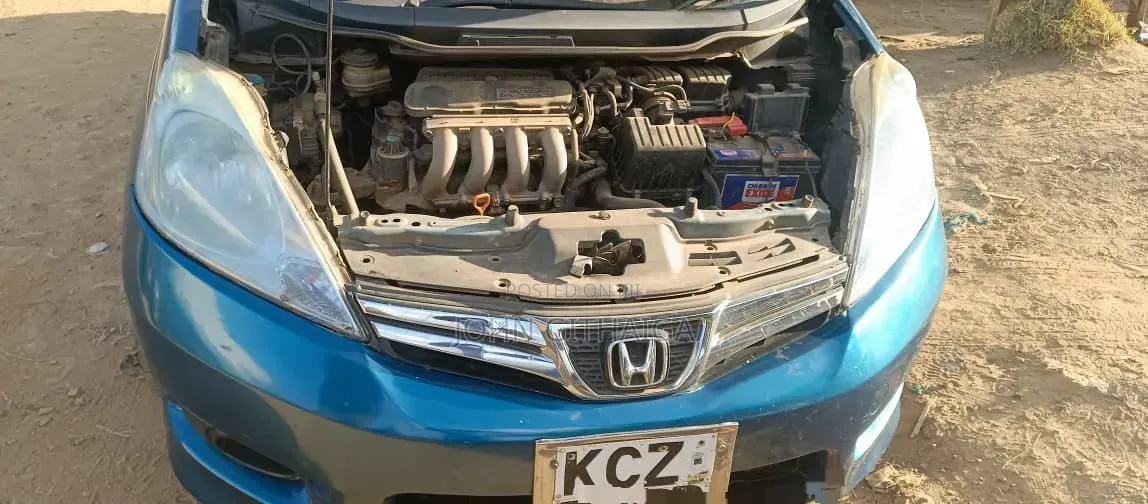 Honda Fit Shuttle 2013 Blue