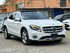 Mercedes-Benz GLA-Class 2019 White