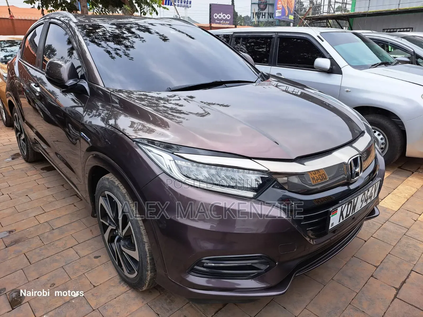 Honda Vezel 2018 Burgundy