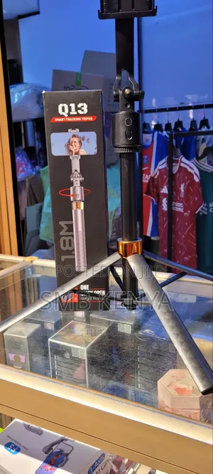 Q13 AI Auto Face Tracking Tripod