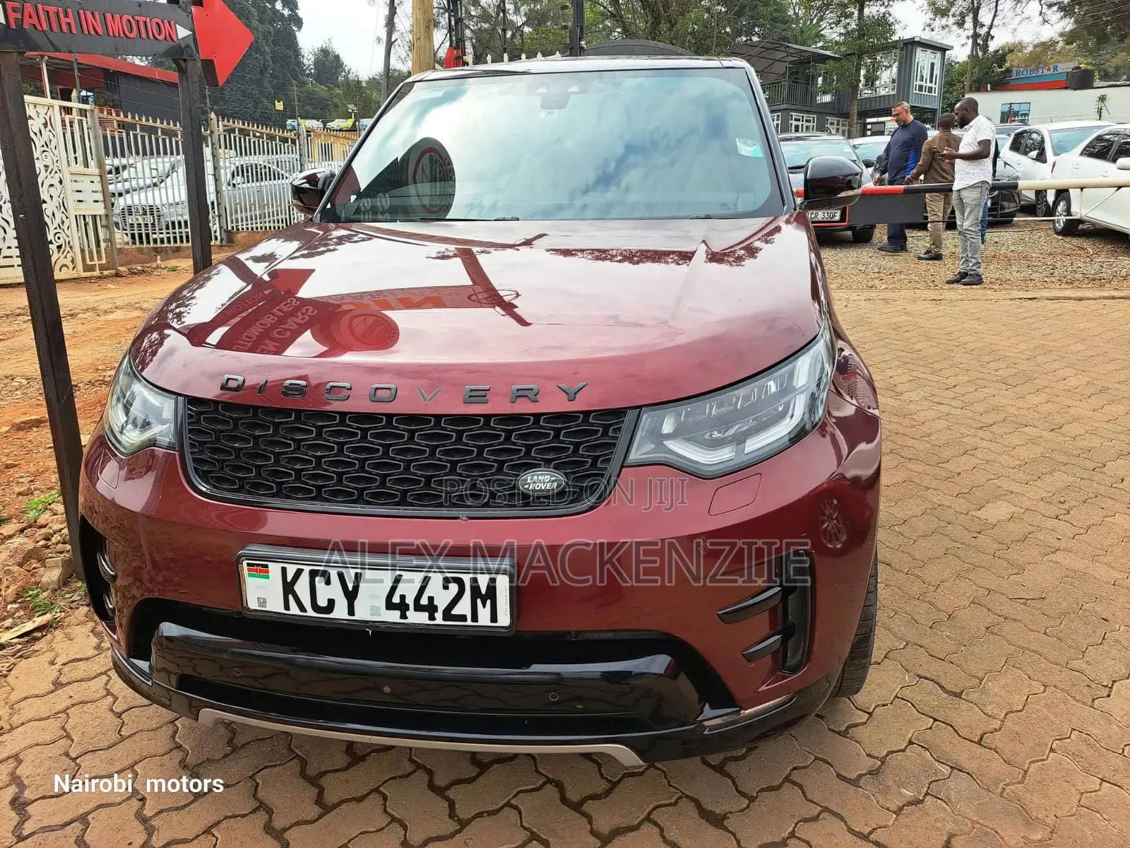 Land Rover Discovery 2017 Burgundy