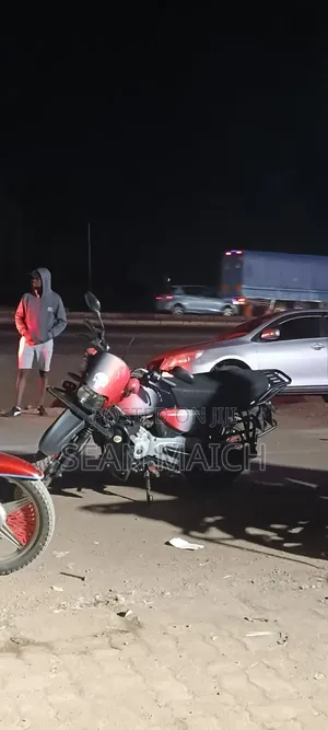 Bajaj Boxer 150 UG 2025