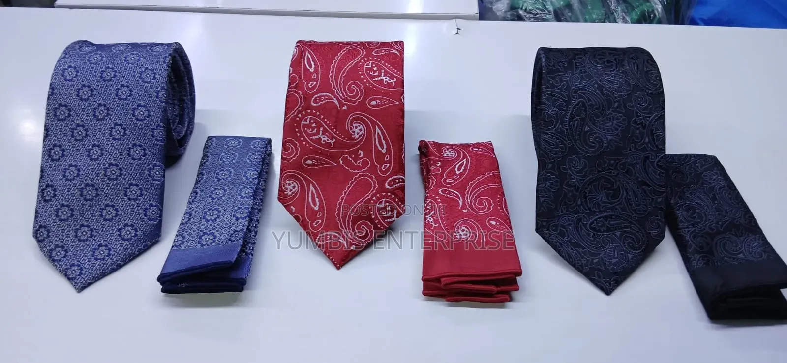 Nice Quality Prints for Long Neck Ties With Pocket Square Same Colour