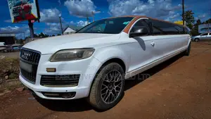 Audi Q7 Limousine for Hire