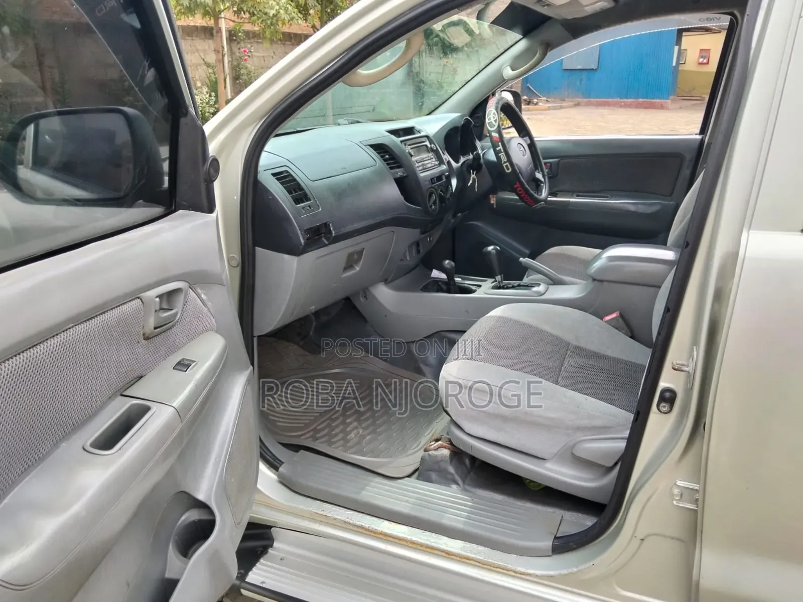 Toyota Hilux 2006 Silver
