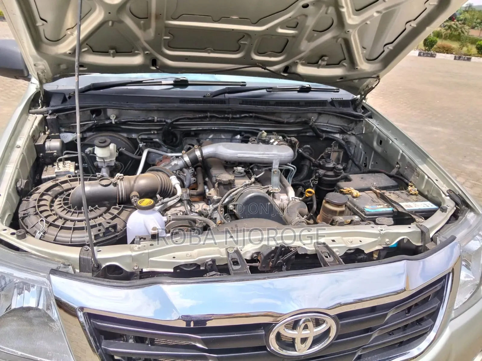 Toyota Hilux 2006 Silver