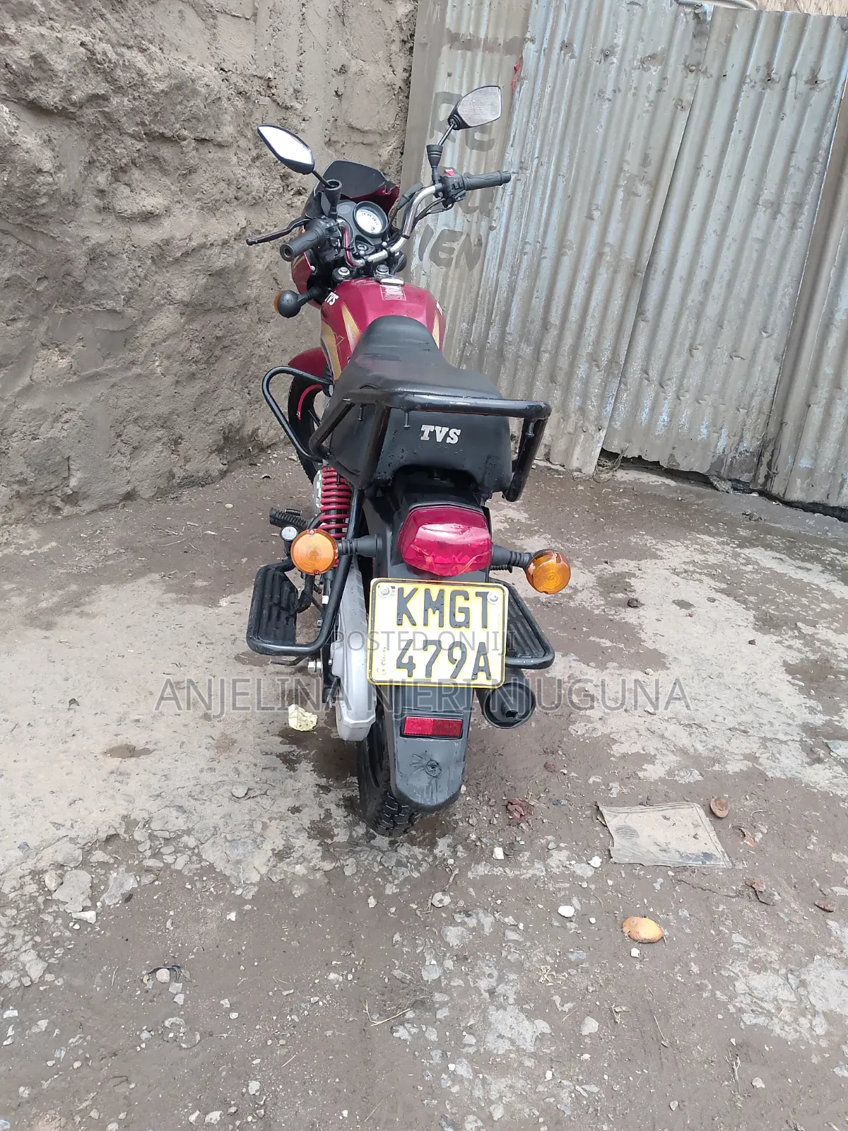 TVS HLX Plus ES 2026 Red