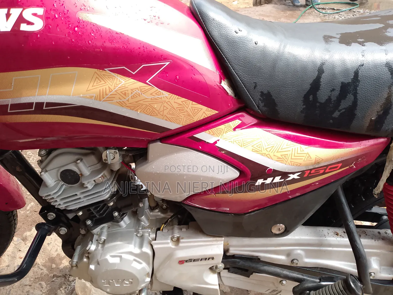 TVS HLX Plus ES 2026 Red