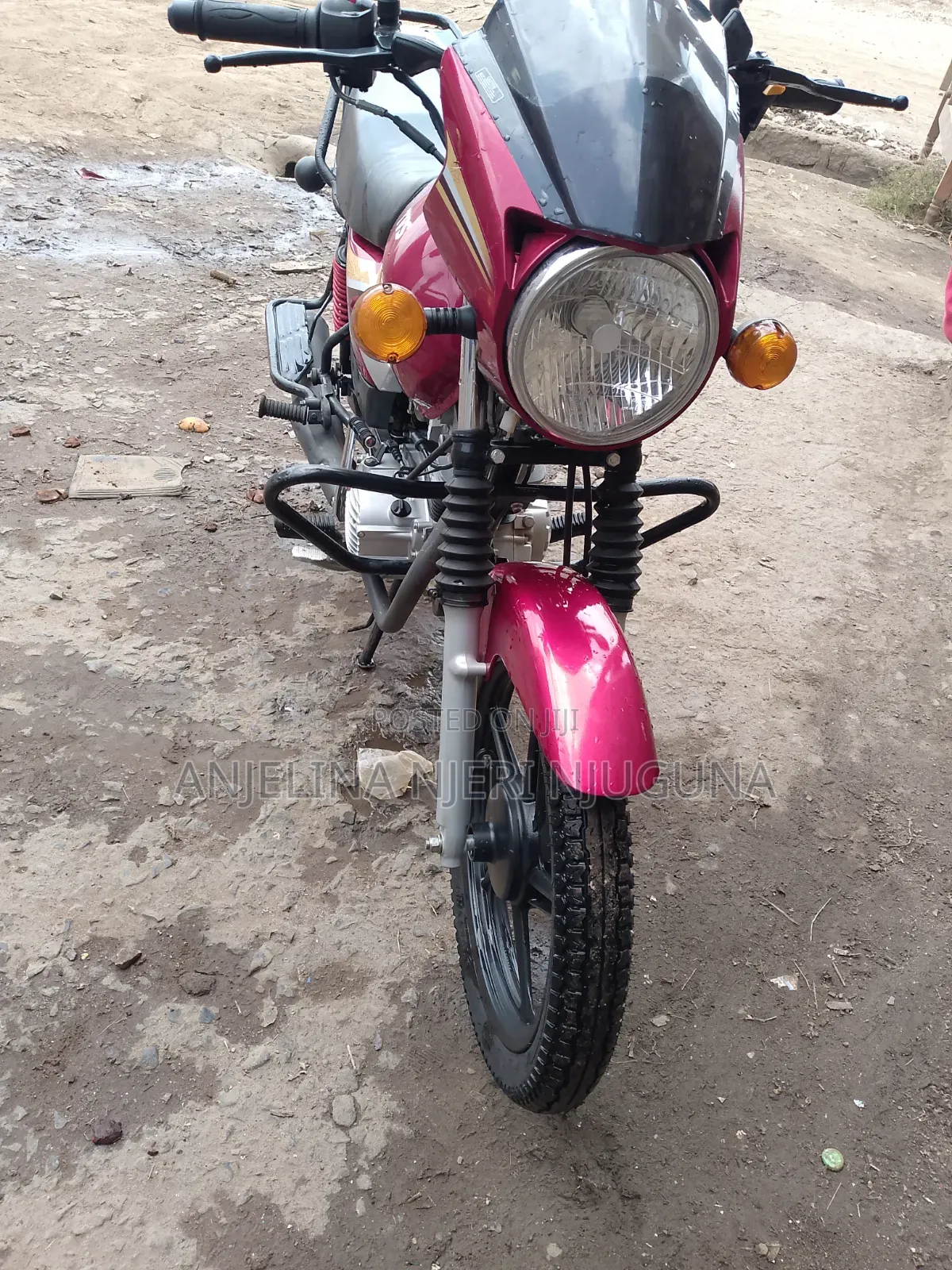 TVS HLX Plus ES 2026 Red