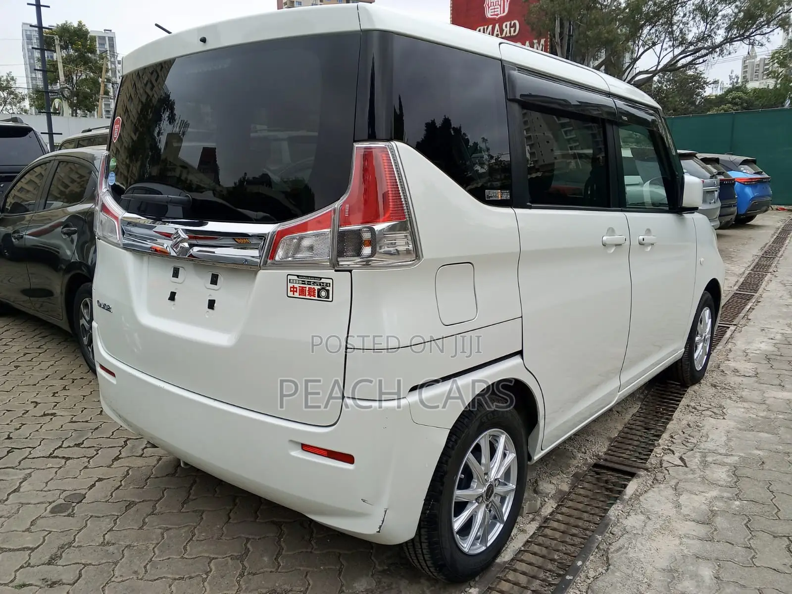 Suzuki Solio 2019 White