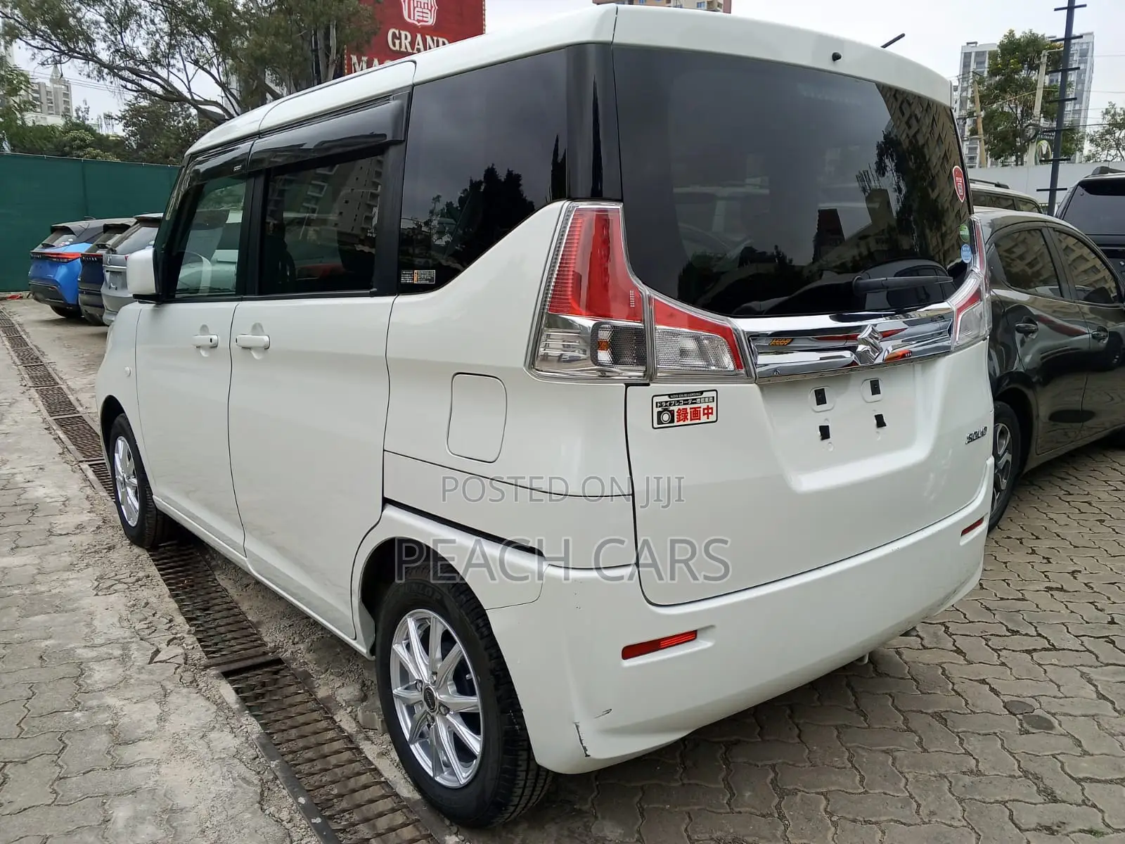 Suzuki Solio 2019 White