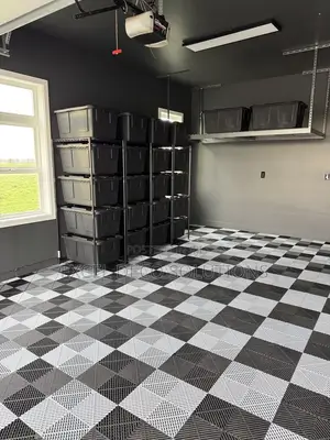 Modular Garage Flooring | 18mm PVC Tiles 40x40cm