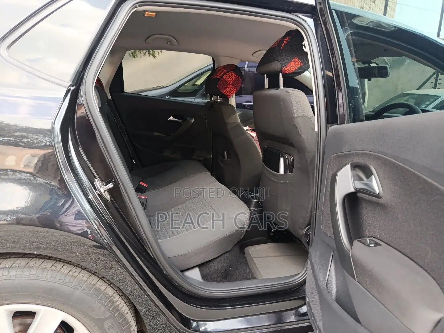 Volkswagen Polo 2011 Black