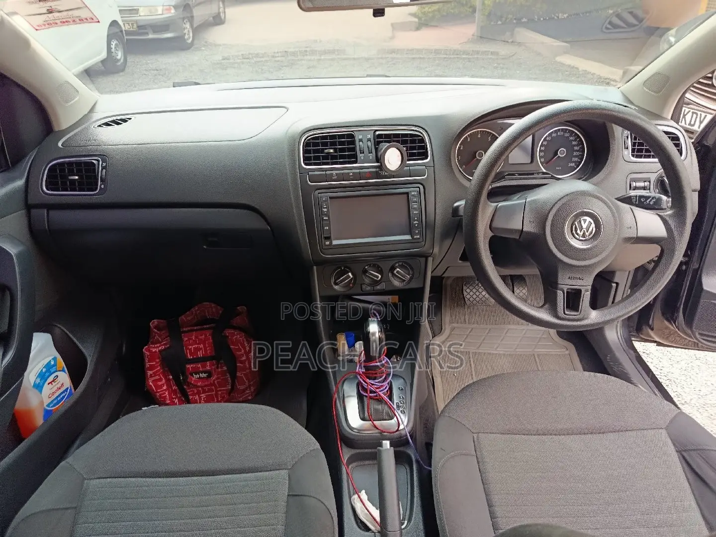 Volkswagen Polo 2011 Black