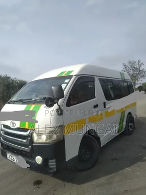 Toyota HiAce 2007 White