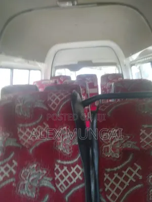 Toyota HiAce 2007 White