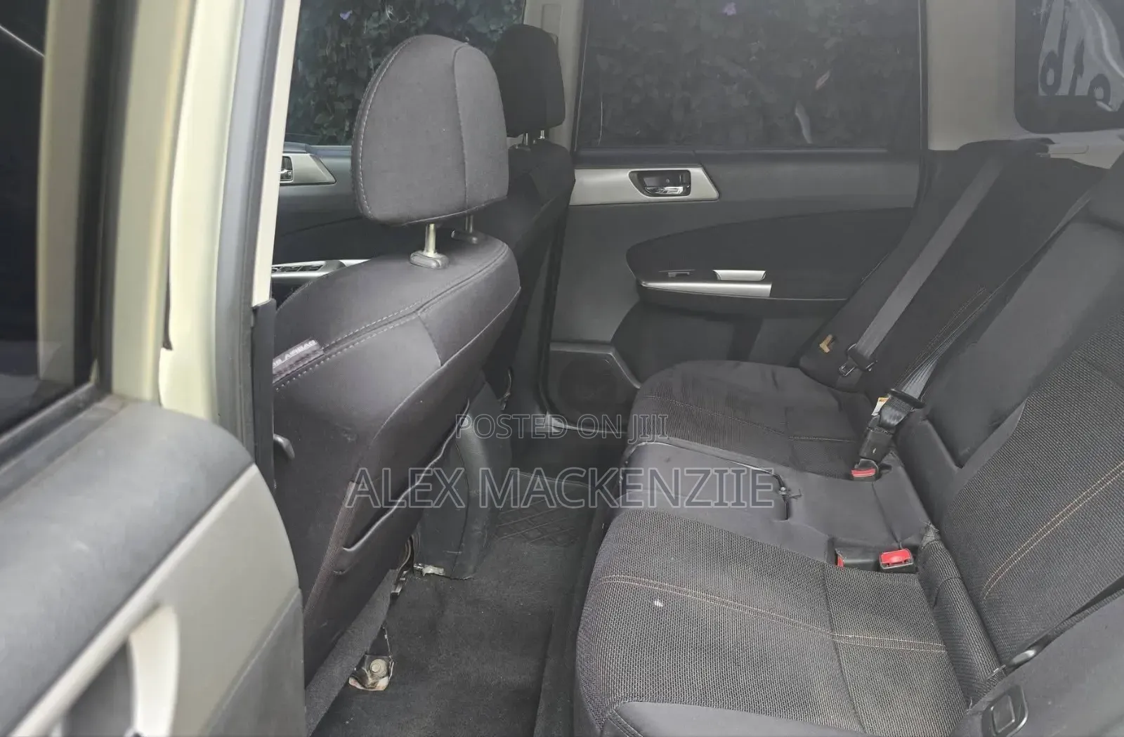 Subaru Forester 2010 Gold