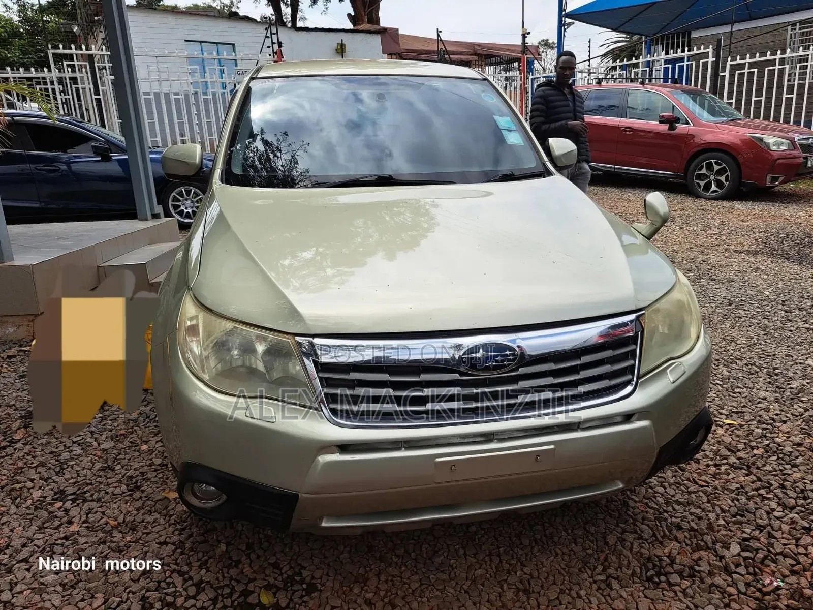 Subaru Forester 2010 Gold