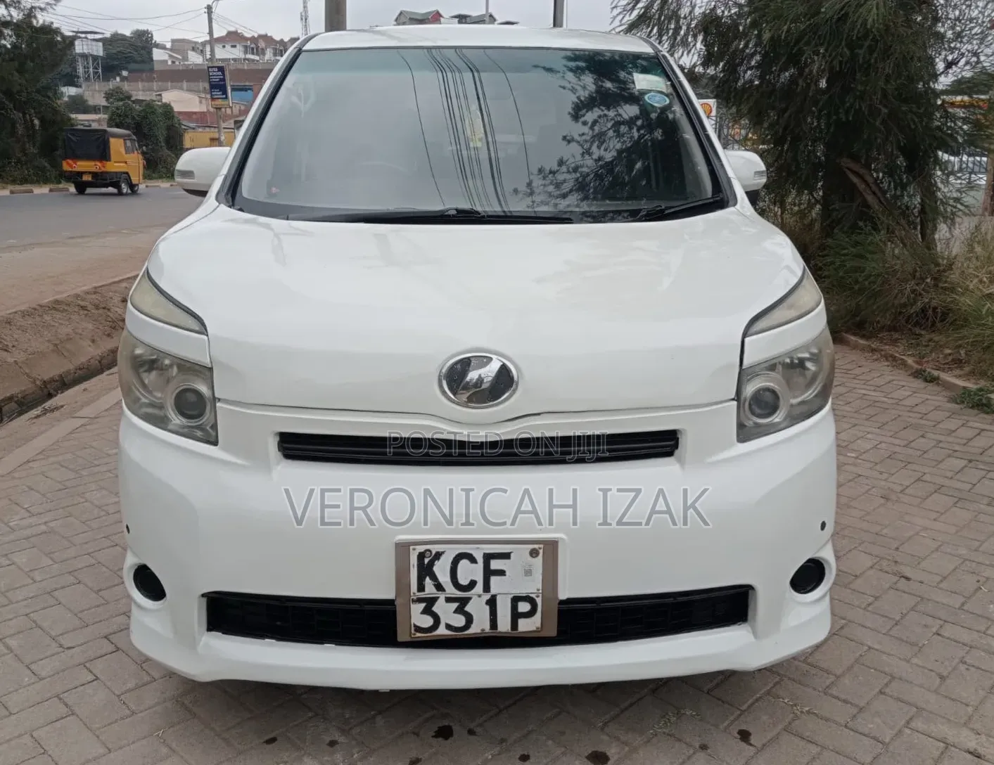 Toyota Voxy 2008 White