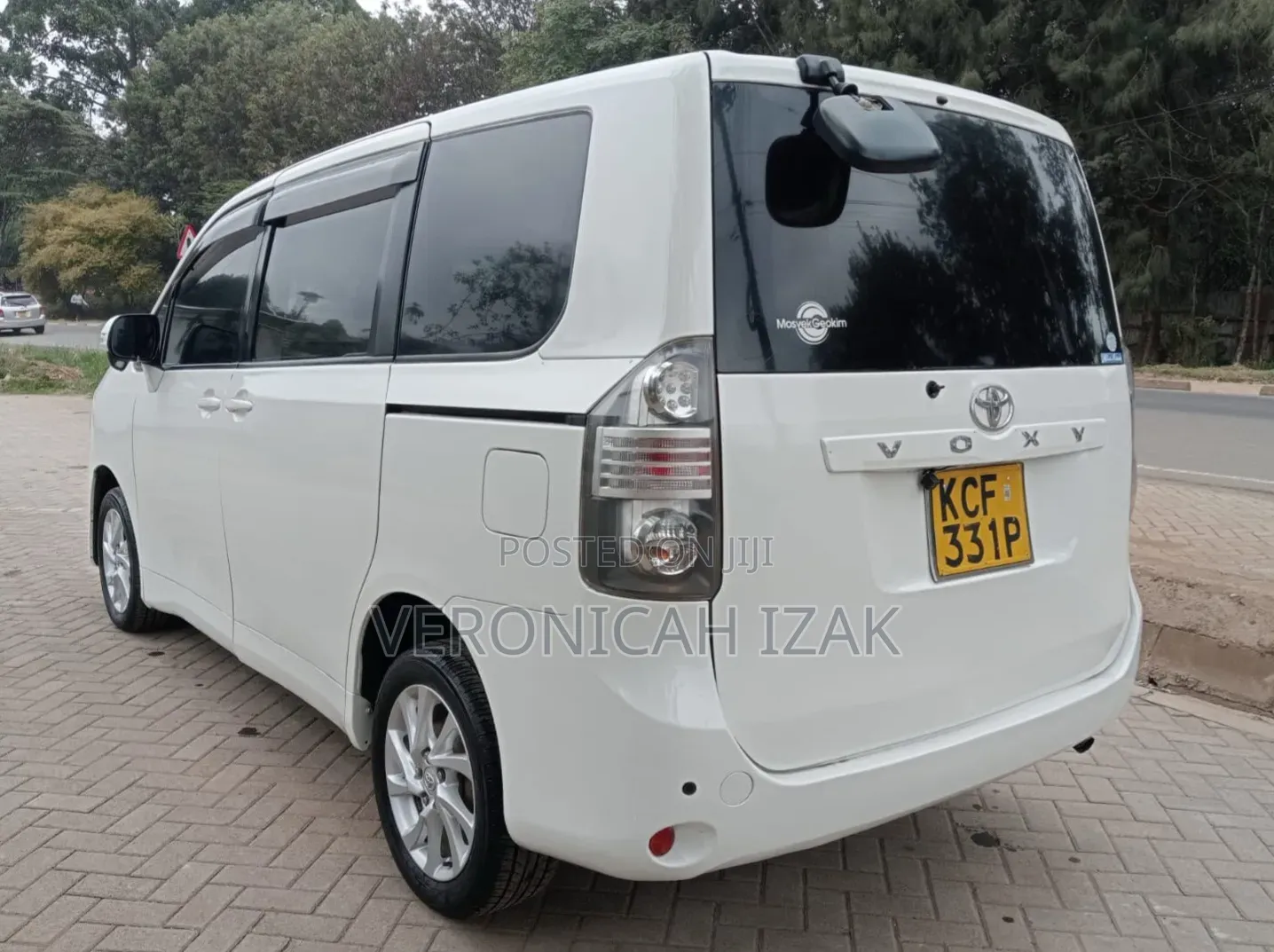 Toyota Voxy 2008 White