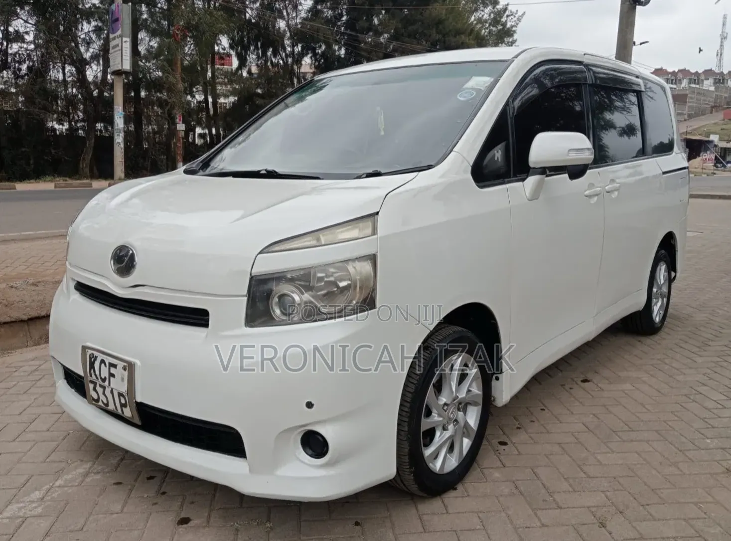 Toyota Voxy 2008 White